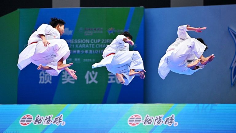 090625_akfjunior_compressed