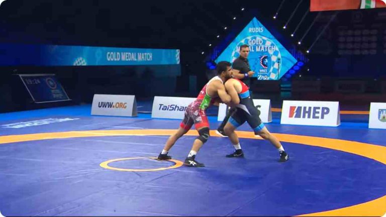 Alireza MOHMADI (IRI) vs. Aleksandr KOMAROV (SRB)_compressed