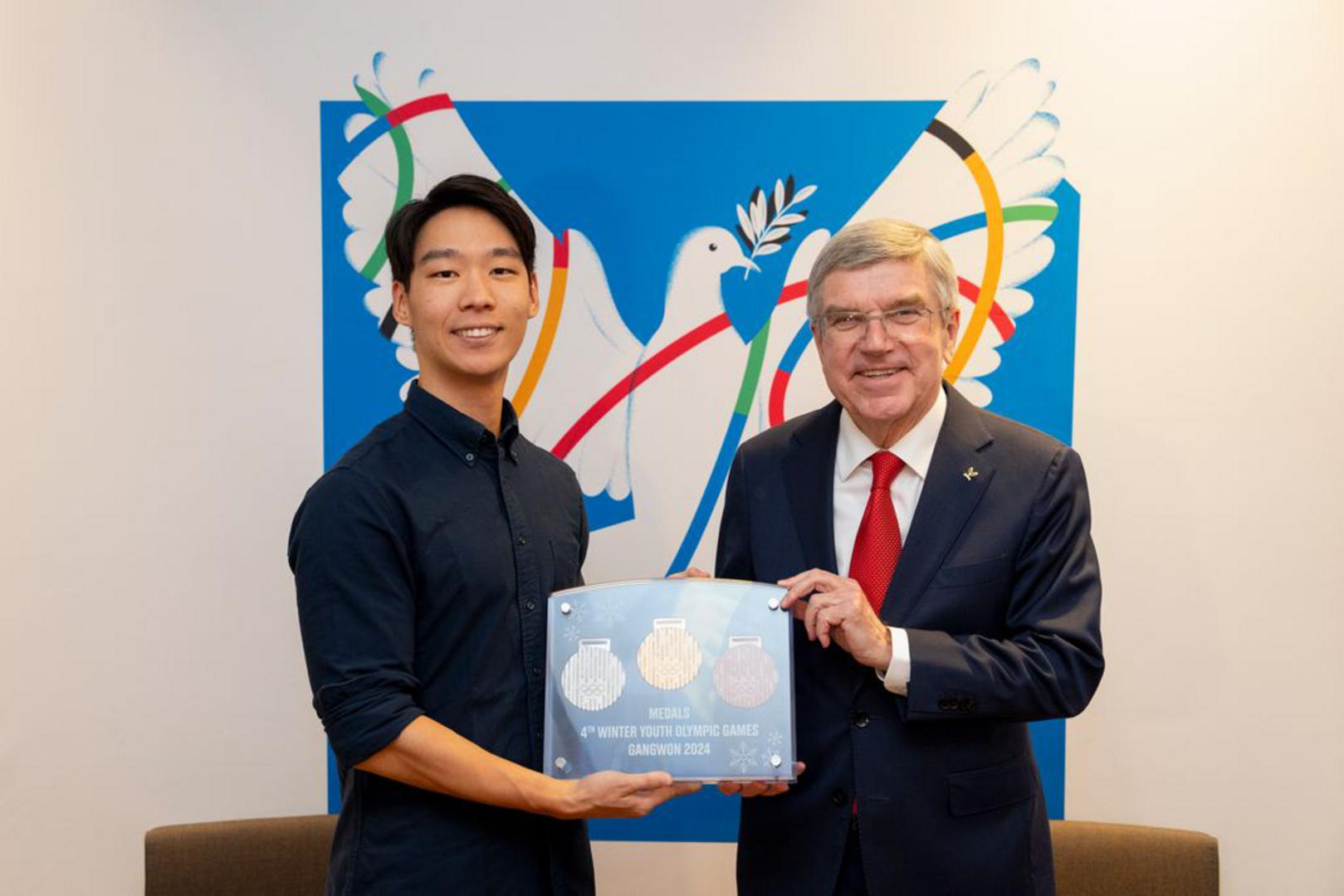 Dante-Akira-Uwai-Designer-of-the-obverse-of-the-Gangwon-2024-Medal