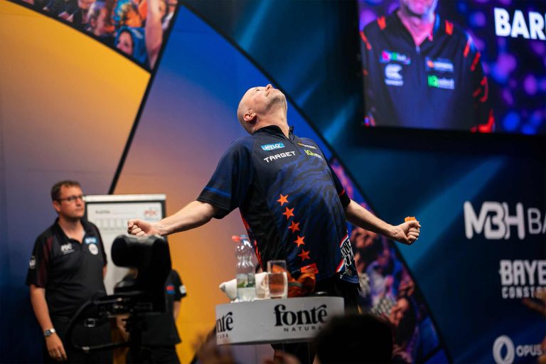 Van Barneveld ET12 - D2_compressed