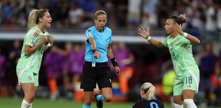 women football.jpg_compressed