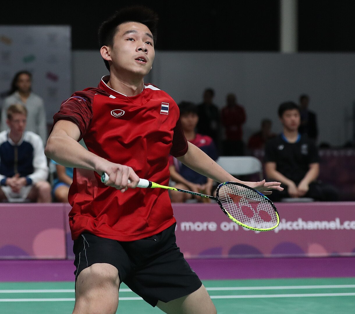 Top seeds Kunlavut and Aaron-Wooi Yik denied titles