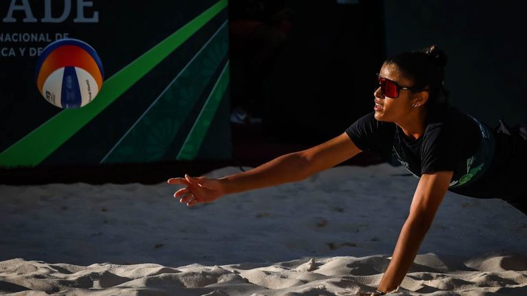 beach volleyball