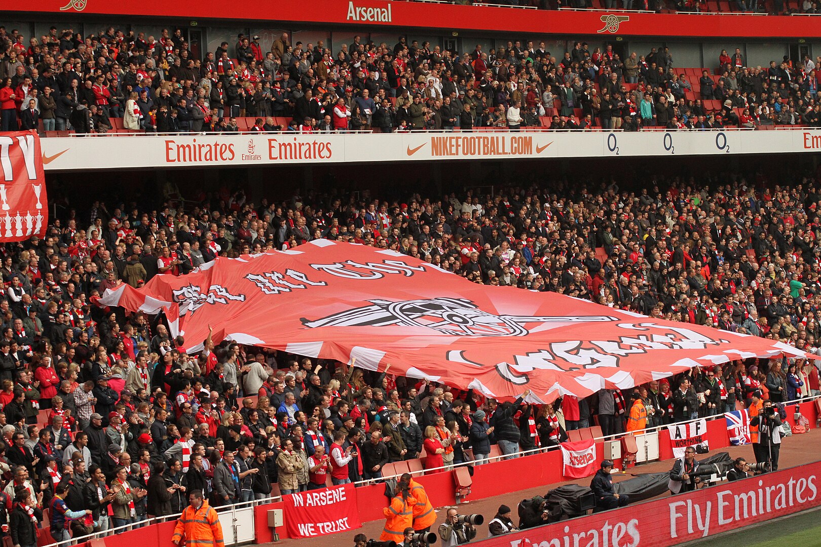 1620px-Arsenal_Flag_(7100433493)