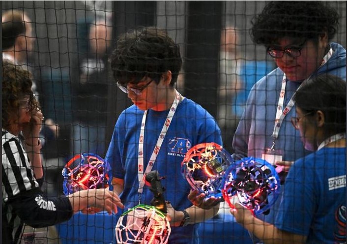 students_study_f9a-b_compressed