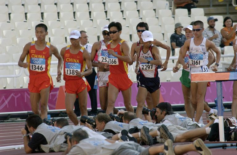 1657px-Men's_20_km_walk_at_2004_Summer_Olympics_2