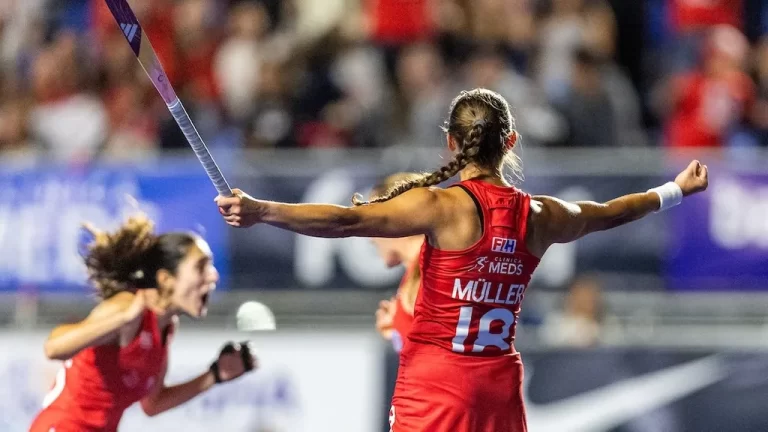 Chile defeats Malaysia
