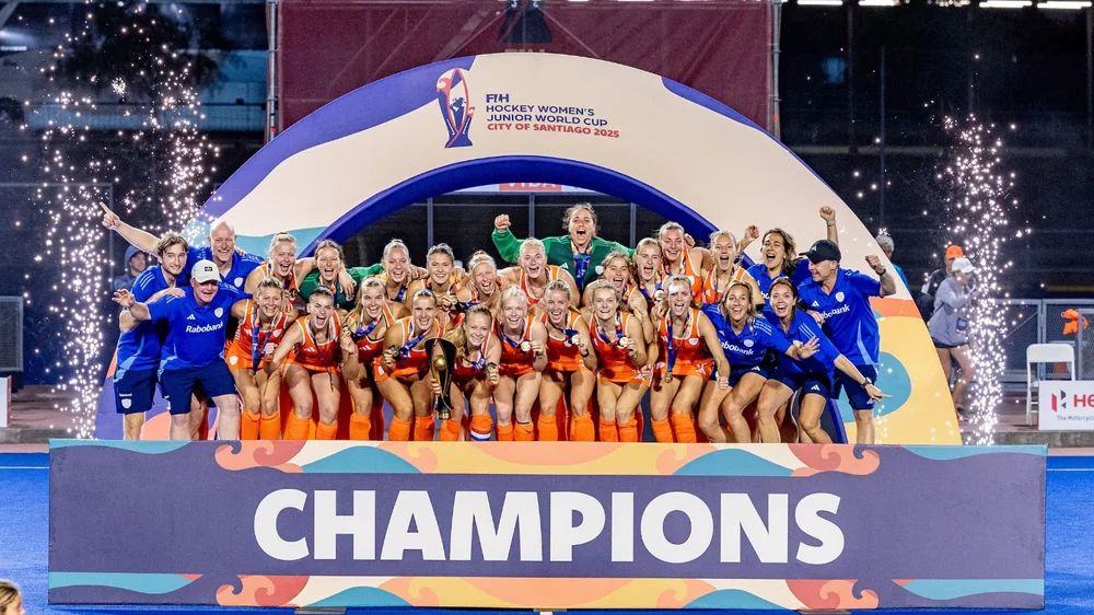 Netherlands Champions junior hockey_compressed