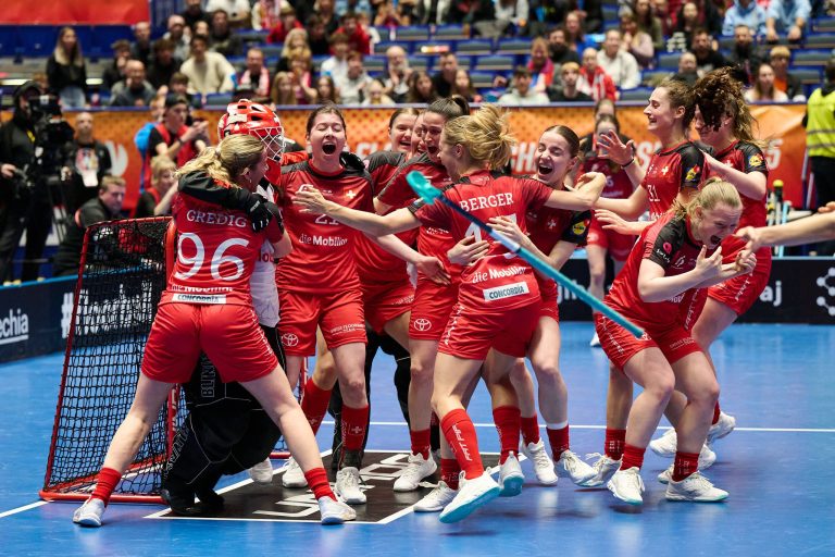 Team-Switzerland-photo-by-Matyas-Klapa_compressed