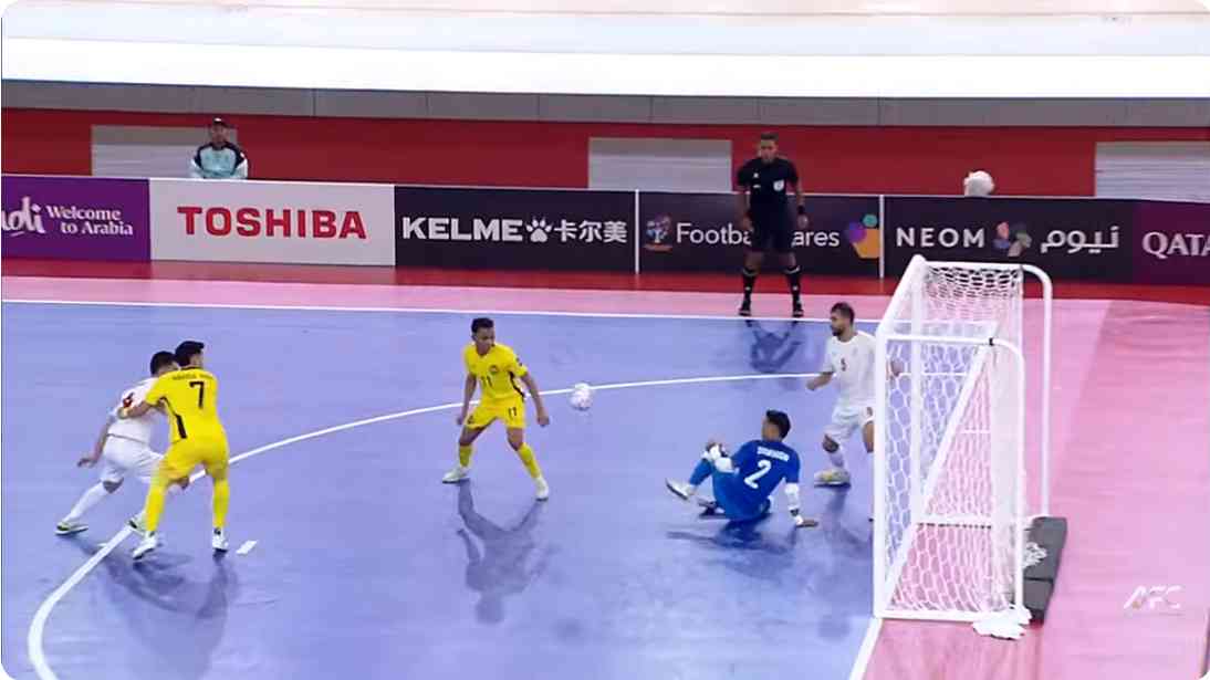 Iran beats Malaysia futsal1