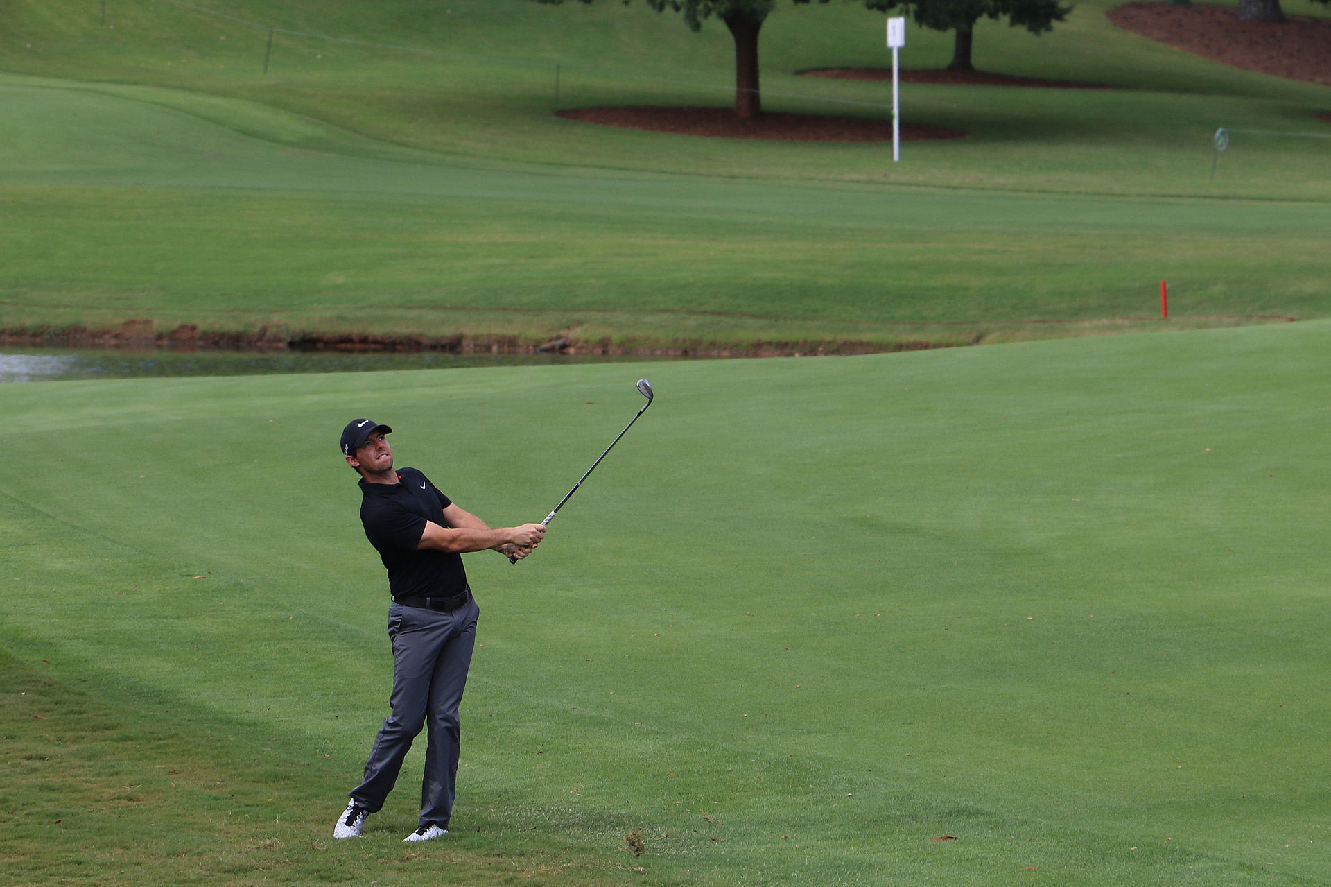 1920px-Rory_McIlroy_TOUR_Championship