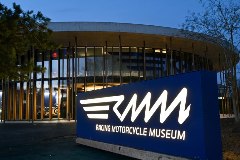 Motorbike1
