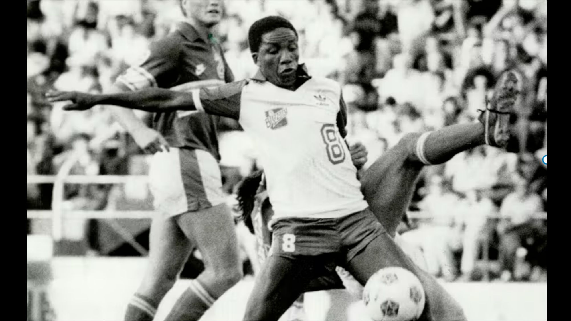 Patrick ‘Ace’ Ntsoelengoe in action for the Toronto Blizzard.#
