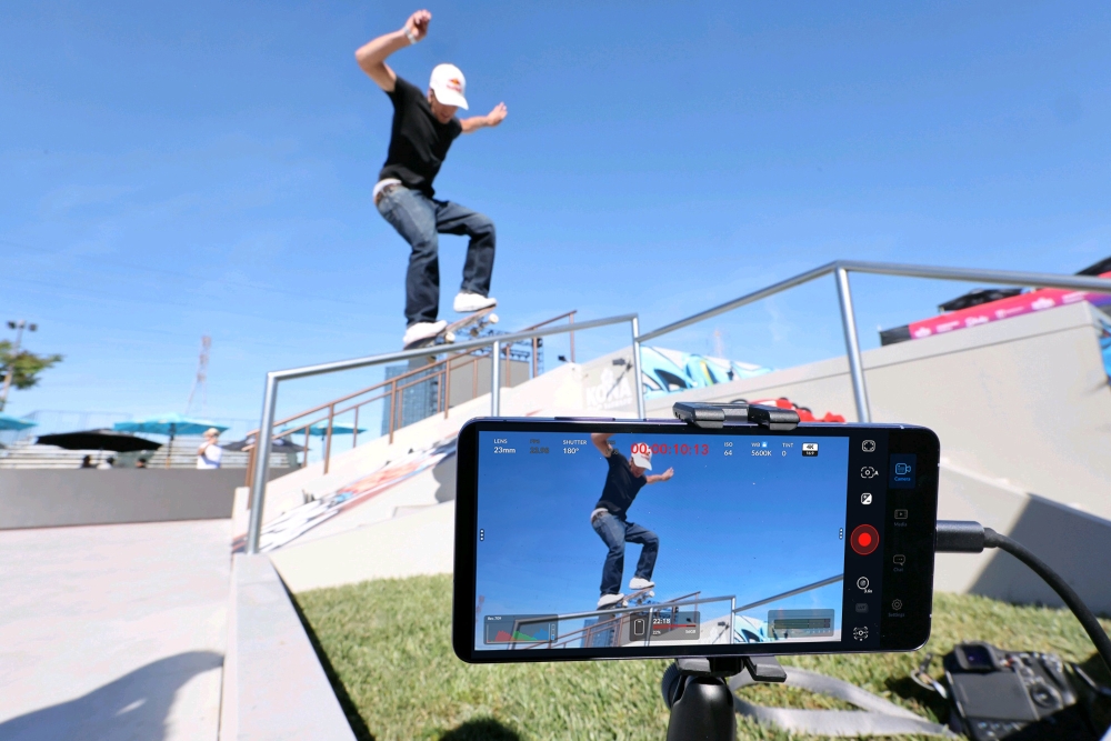 Samsung-Mobile-Galaxy-S26-Ultra-Street-League-Skateboarding-SLS-DTLA_main1_FINAL