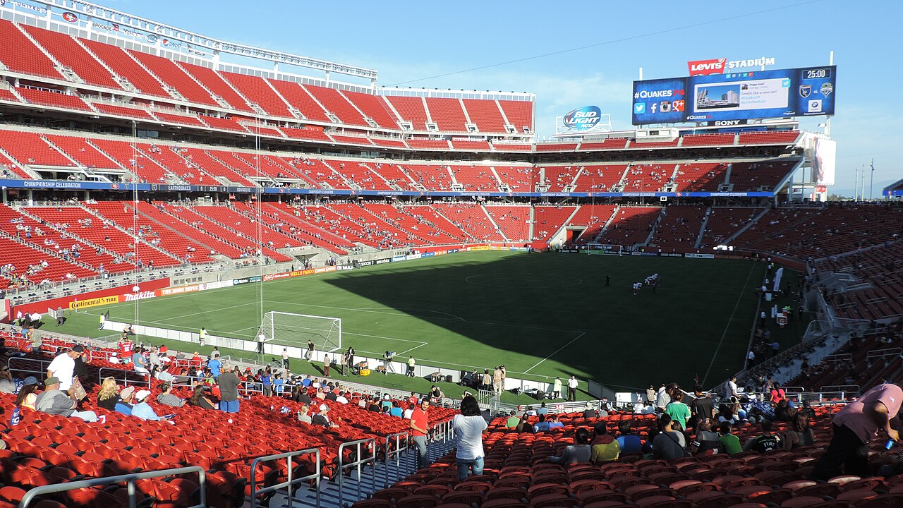1280px-Entering_Levi's_Stadium