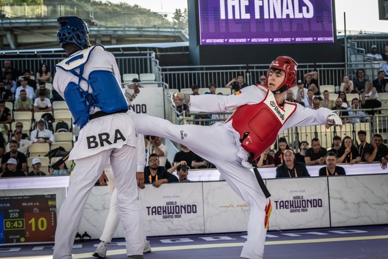Milán Cánovas beats Henrique Marques Rodrigues Fernandes
