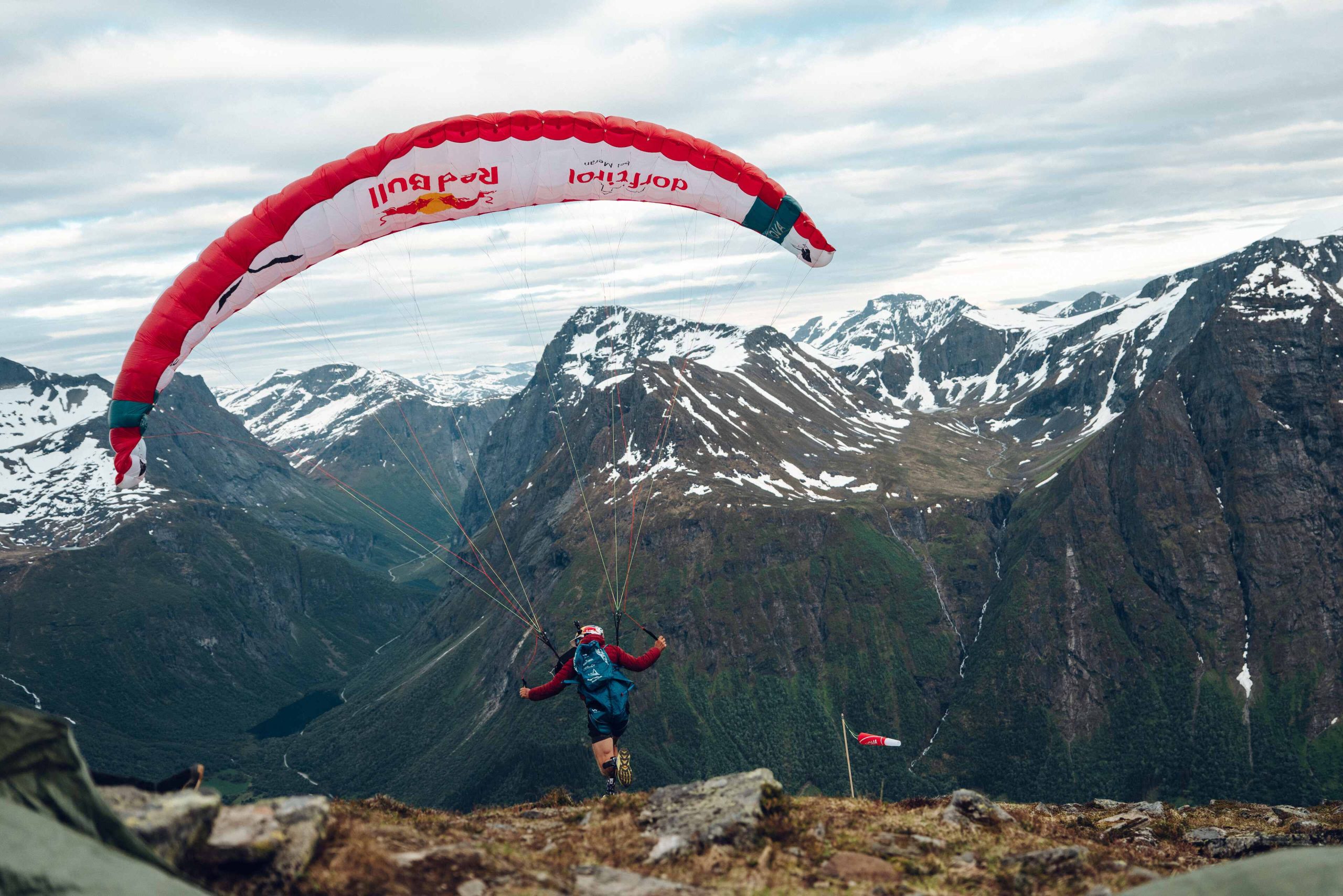 Para gliding #