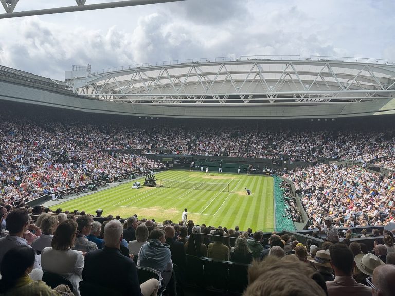 1280px-2023_Wimbledon_Men's_singles_final_(1)