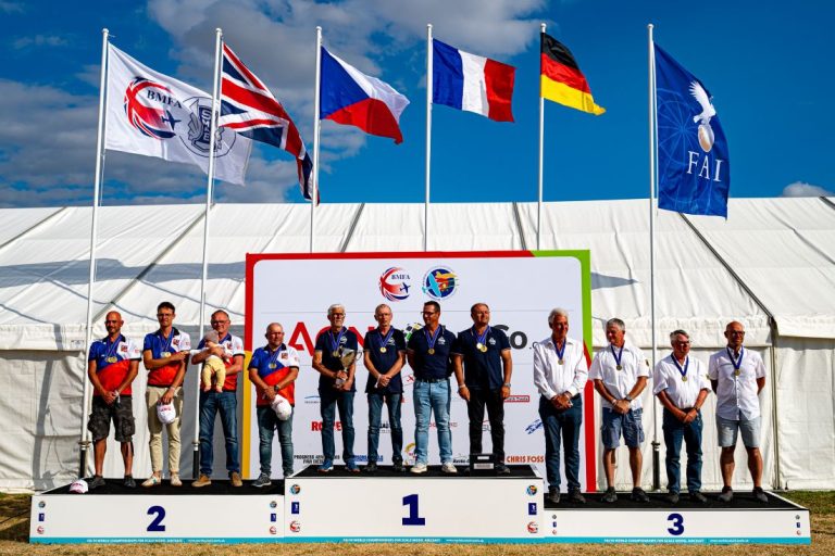 F4C Team podium 2026