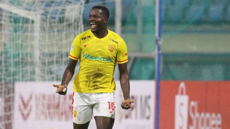 Saikou-Ceesay-Manila-Digger-2