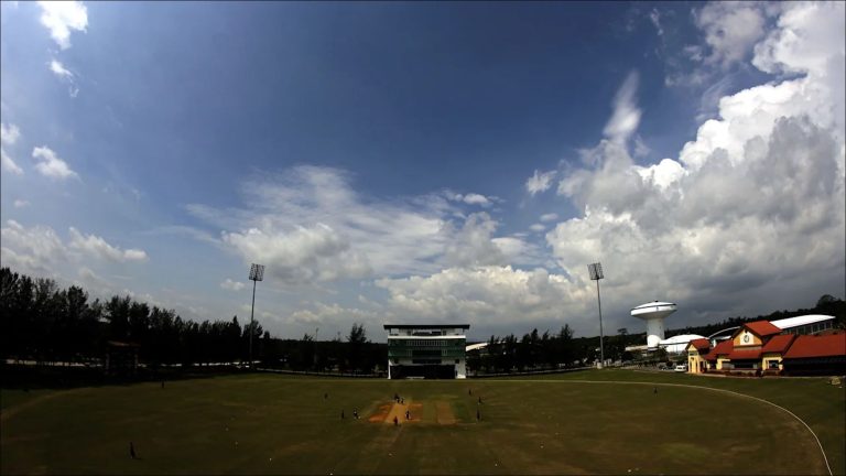 Cricket @